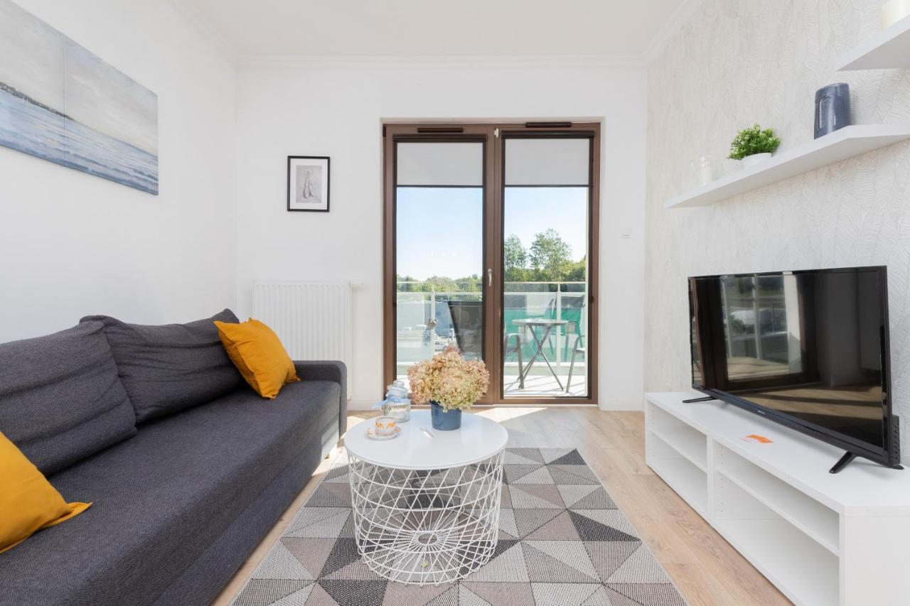 Modern Apartment With Balcony By Noclegi Renters Danzica Esterno foto