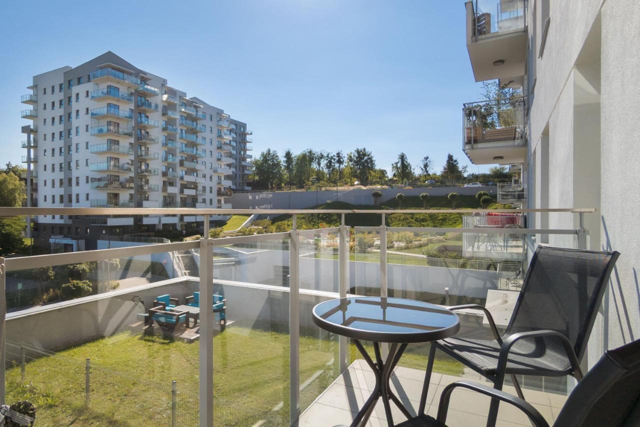 Modern Apartment With Balcony By Noclegi Renters Danzica Esterno foto