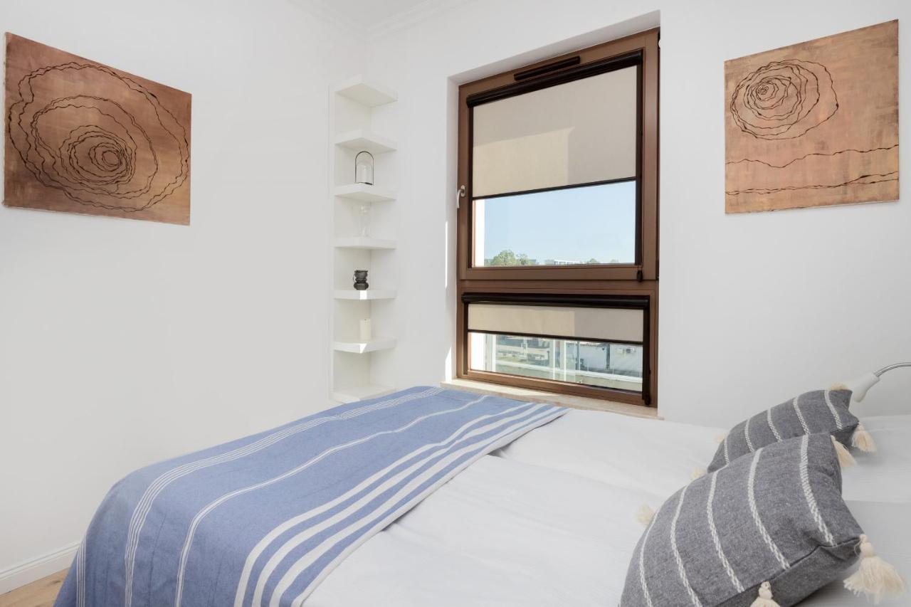 Modern Apartment With Balcony By Noclegi Renters Danzica Esterno foto